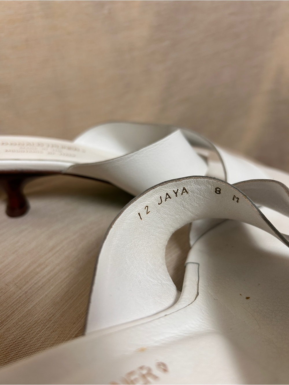 Donald J. Pliner White Crisscross Leather Slide Sandals Kitten Heels Jaya - Picture 3 of 12